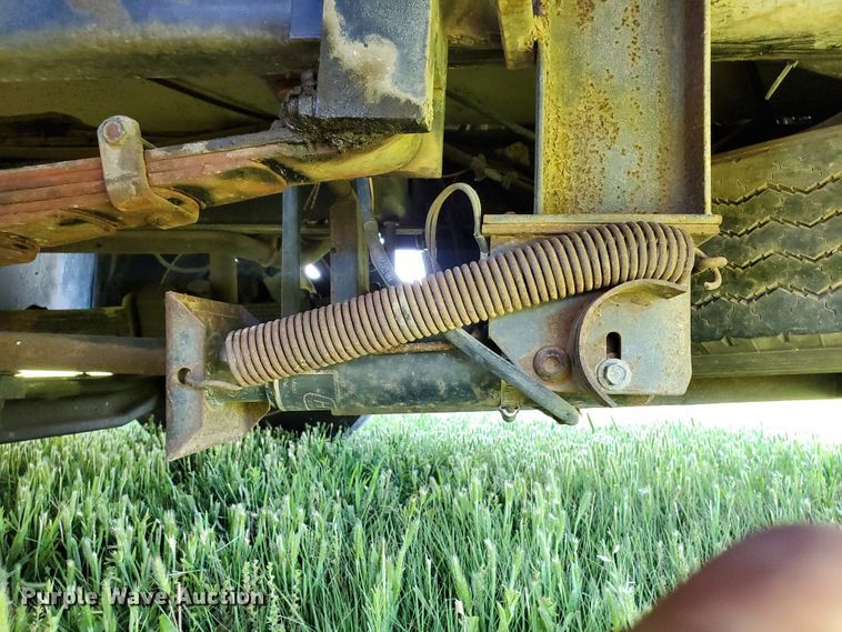 image for item GO9200 1989 Oshkosh Foretravel Grand Villa  RV