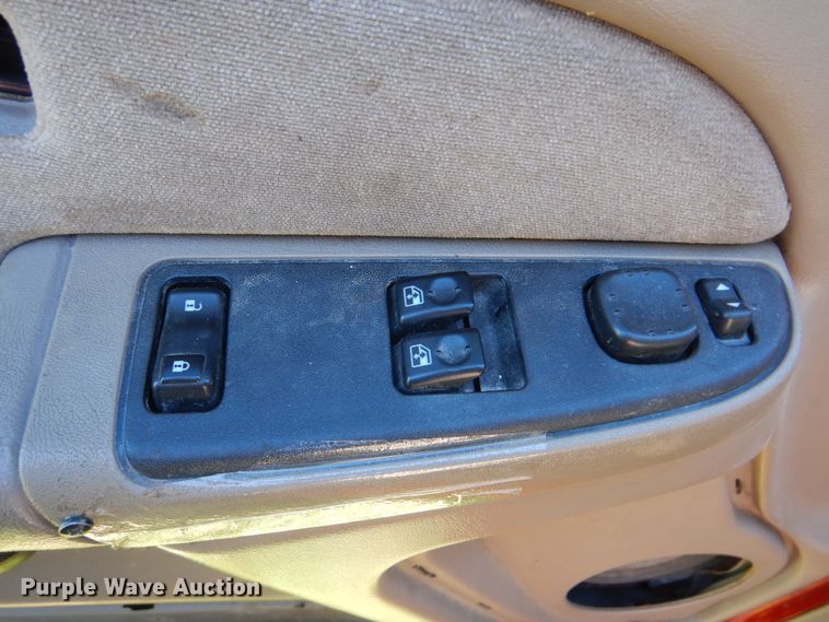 image for item GO9851 2003 Chevrolet Silverado 1500  Ext. Cab pickup truck