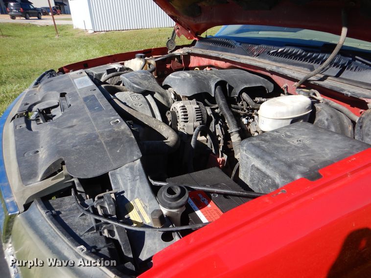 image for item GO9851 2003 Chevrolet Silverado 1500  Ext. Cab pickup truck