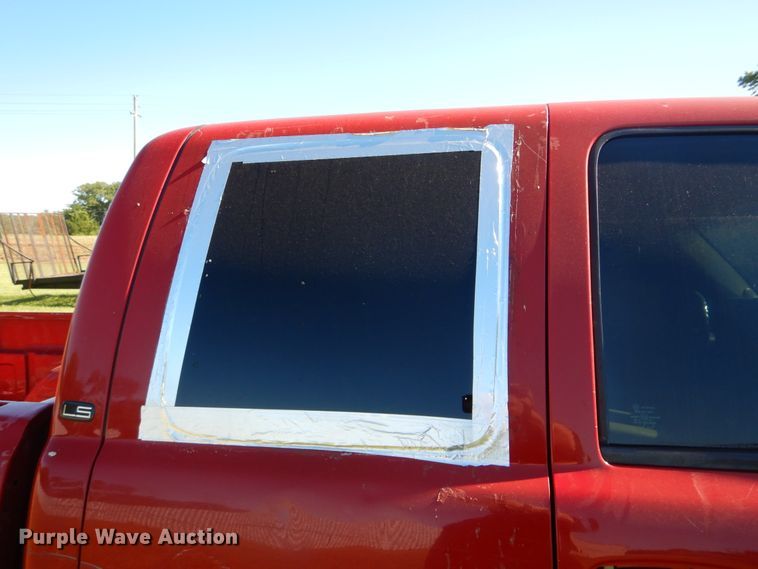 image for item GO9851 2003 Chevrolet Silverado 1500  Ext. Cab pickup truck