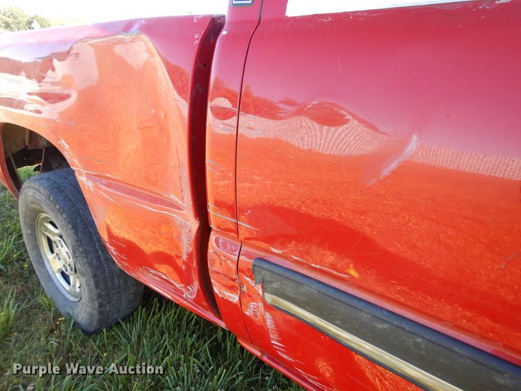 image for item GO9851 2003 Chevrolet Silverado 1500  Ext. Cab pickup truck