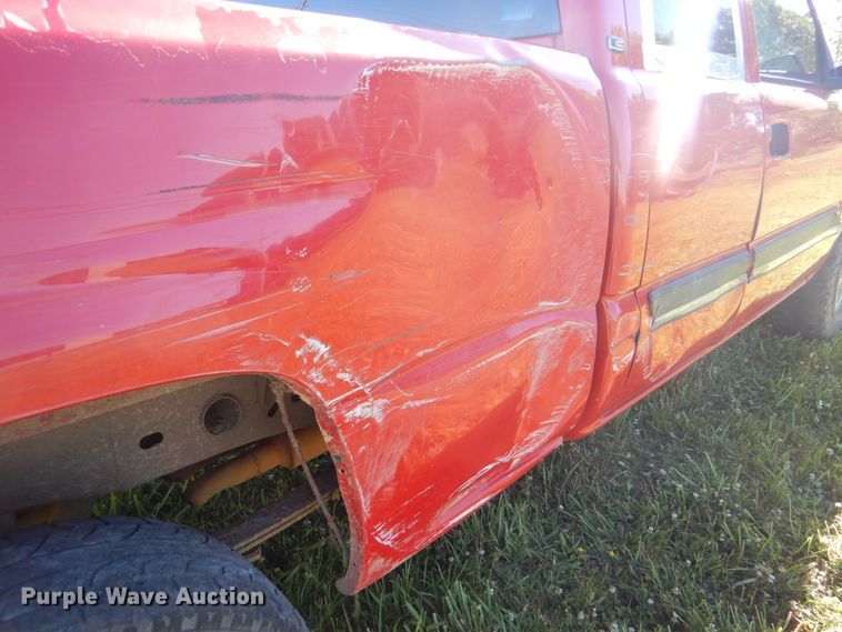 image for item GO9851 2003 Chevrolet Silverado 1500  Ext. Cab pickup truck