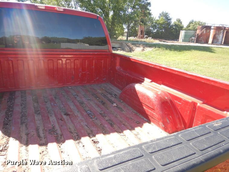 image for item GO9851 2003 Chevrolet Silverado 1500  Ext. Cab pickup truck