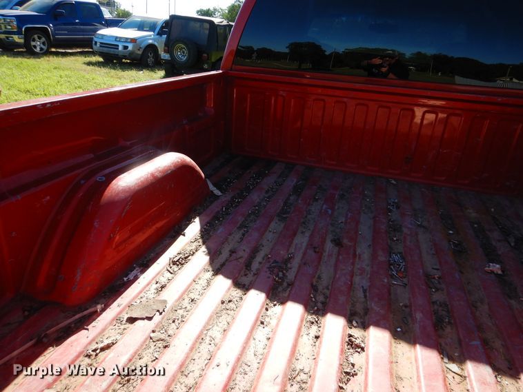 image for item GO9851 2003 Chevrolet Silverado 1500  Ext. Cab pickup truck