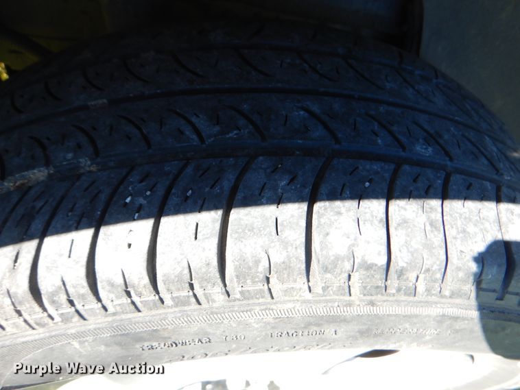 image for item GO9852 2004 Saturn Vue  SUV