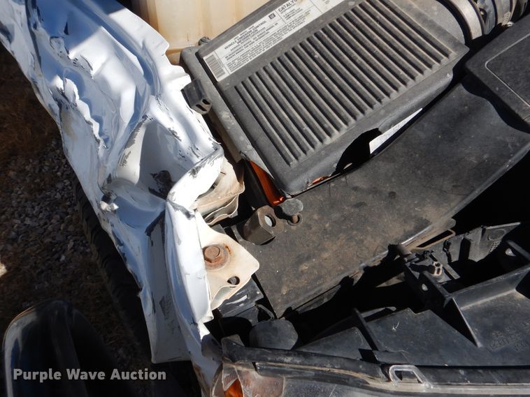 image for item GO9854 2004 Chevrolet Silverado 1500  Ext. Cab pickup truck