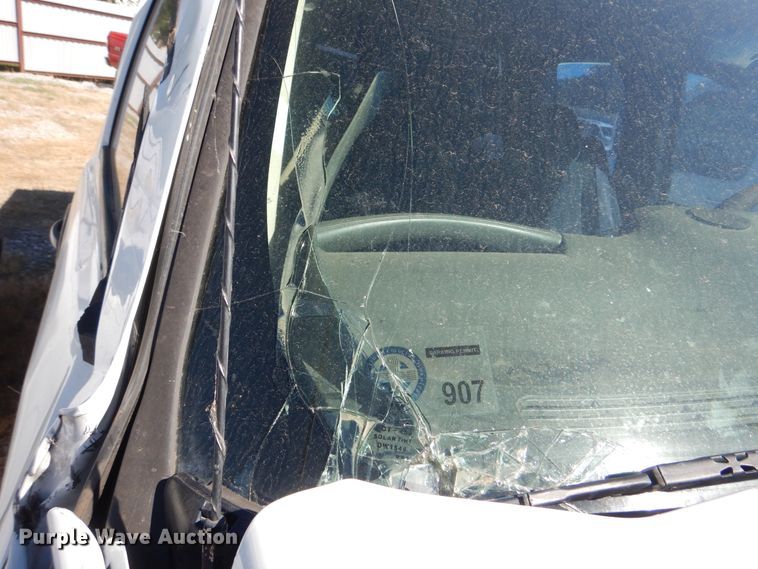 image for item GO9854 2004 Chevrolet Silverado 1500  Ext. Cab pickup truck