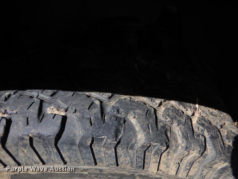 image for item GO9854 2004 Chevrolet Silverado 1500  Ext. Cab pickup truck