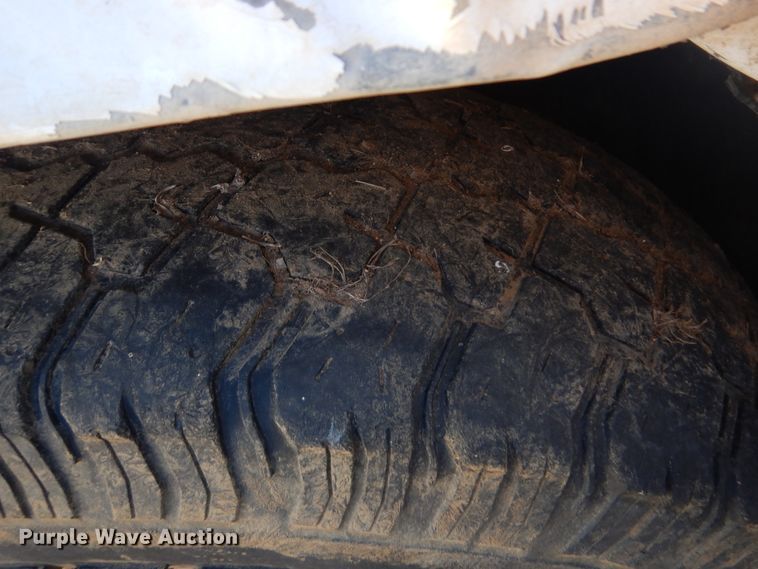 image for item GO9854 2004 Chevrolet Silverado 1500  Ext. Cab pickup truck