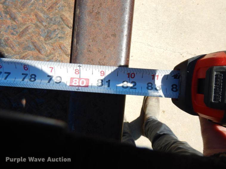 image for item GT9094 2005 Chevrolet Silverado 1500  flatbed pickup truck