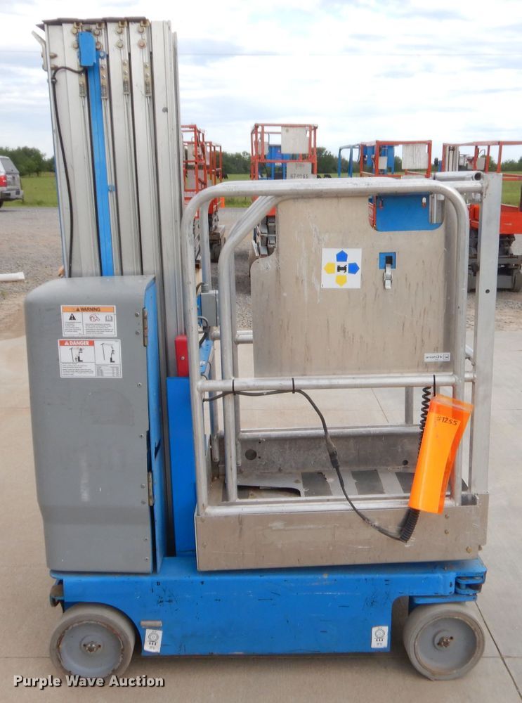 image for item GT9232 2012 Genie GR20  vertical lift