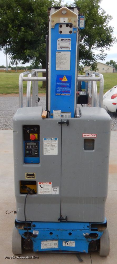 image for item GT9232 2012 Genie GR20  vertical lift
