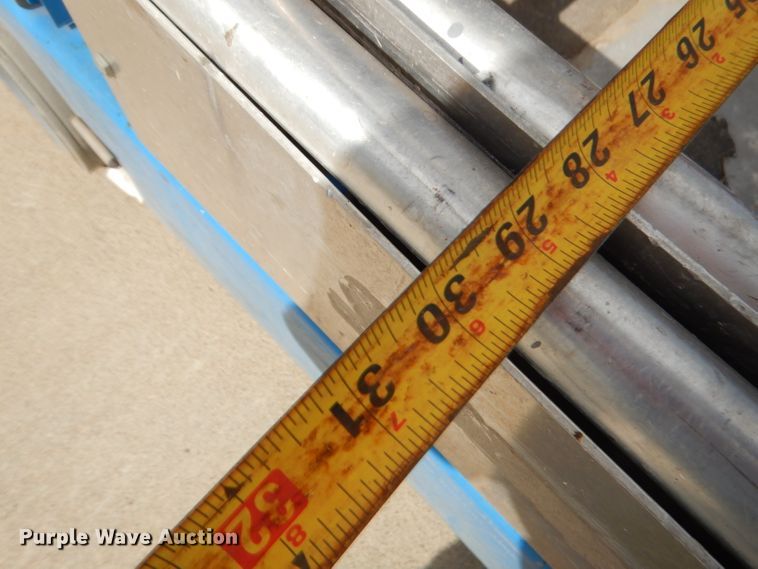 image for item GT9232 2012 Genie GR20  vertical lift