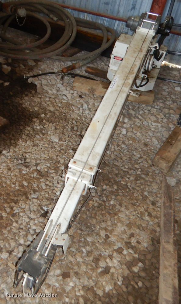 image for item GT9235 Stahl 3200LRX crane