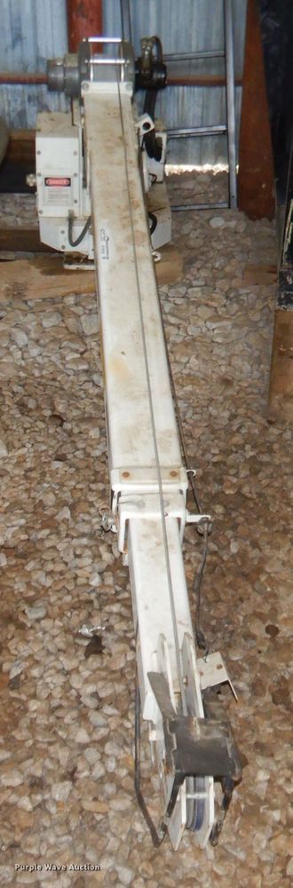 image for item GT9235 Stahl 3200LRX crane