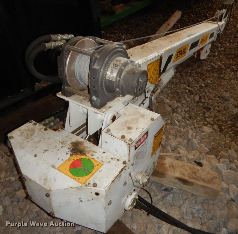 image for item GT9235 Stahl 3200LRX crane