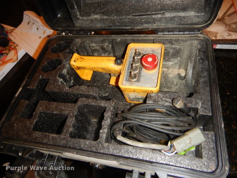 image for item GT9235 Stahl 3200LRX crane