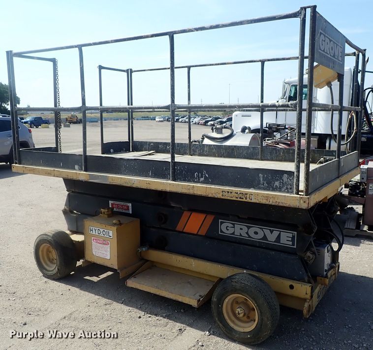 image for item GW9359 Grove SM3270E  scissor lift