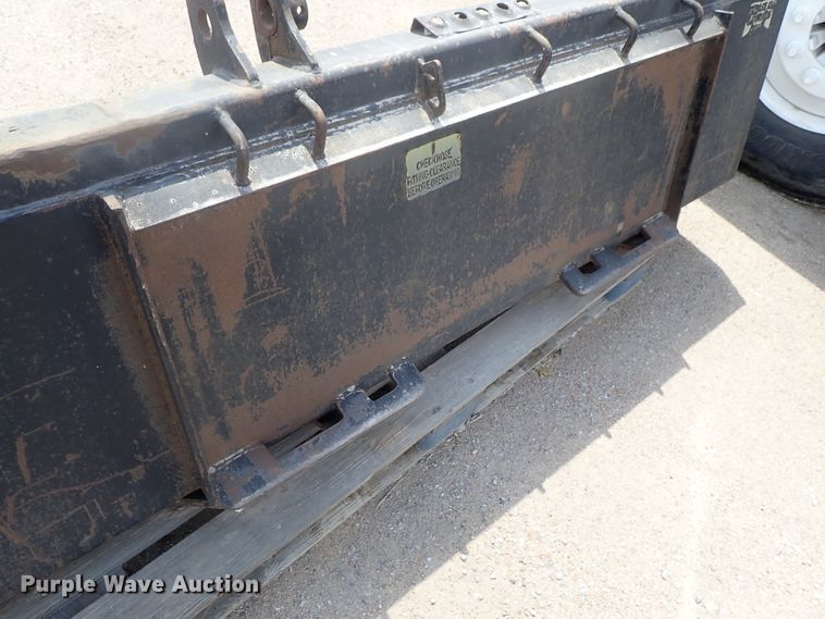 image for item GW9367 72"W skid steer bucket