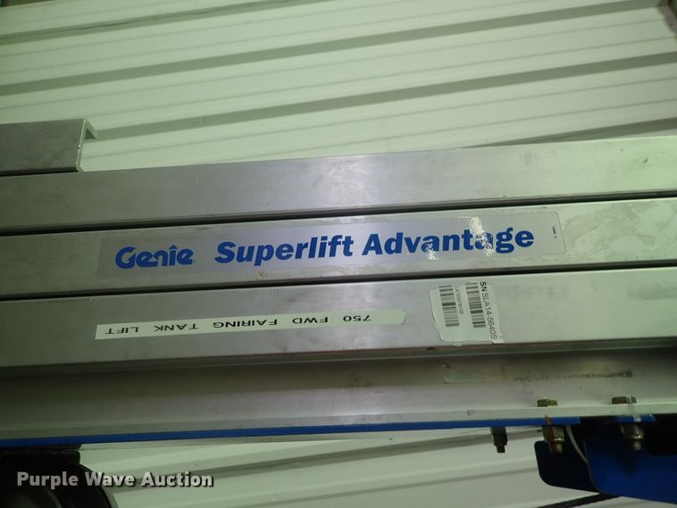 image for item GX9527 Genie SLA-15 material lift
