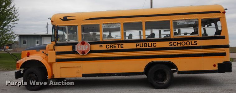 image for item GY9208 1997 International 3800 school bus