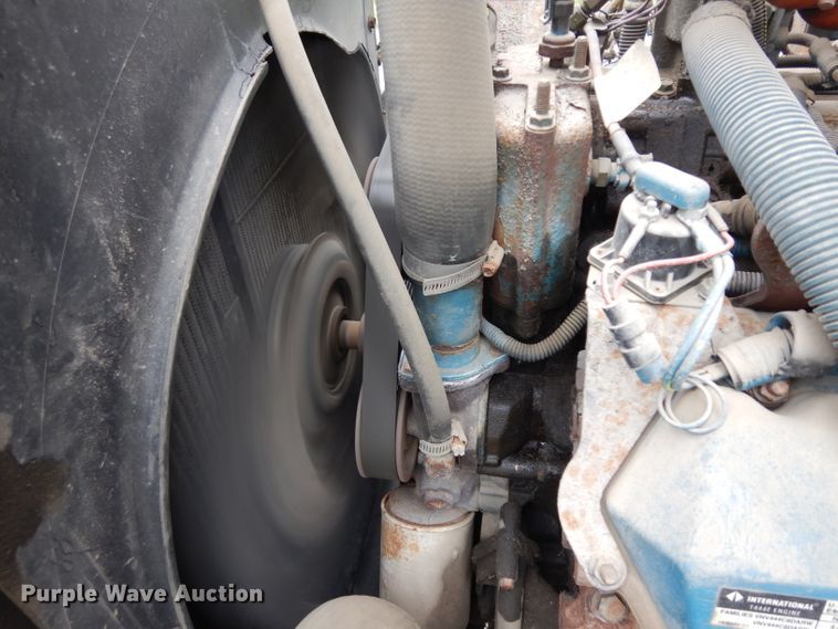 image for item GY9208 1997 International 3800 school bus