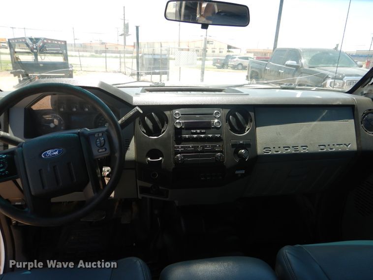 image for item HC9049 2016 Ford F550 Super Duty  flatbed truck