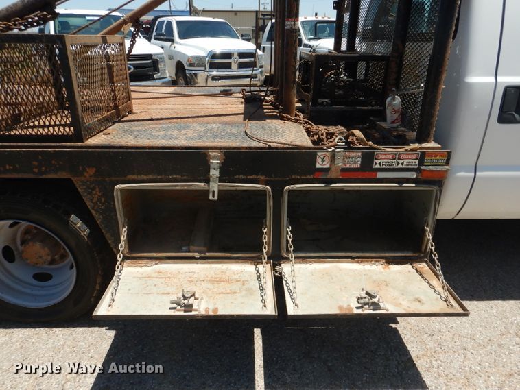 image for item HC9049 2016 Ford F550 Super Duty  flatbed truck