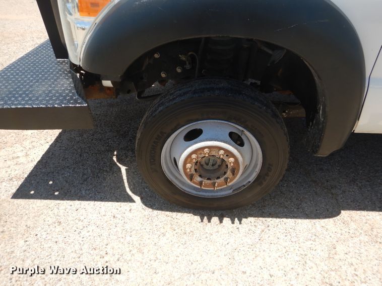 image for item HC9049 2016 Ford F550 Super Duty  flatbed truck