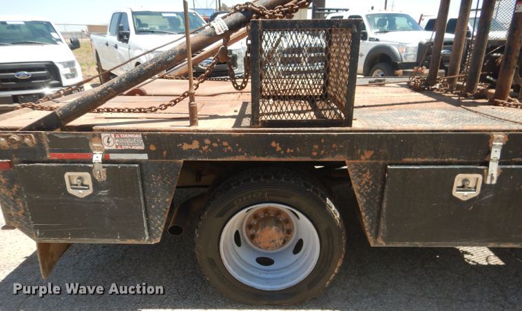 image for item HC9049 2016 Ford F550 Super Duty  flatbed truck