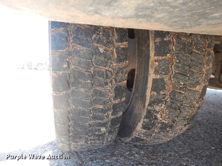 image for item HC9049 2016 Ford F550 Super Duty  flatbed truck