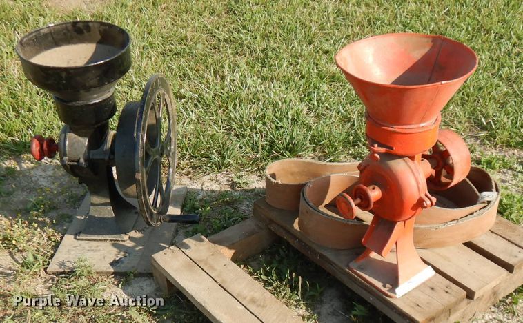 image for item HG9007 (2) corn grinders