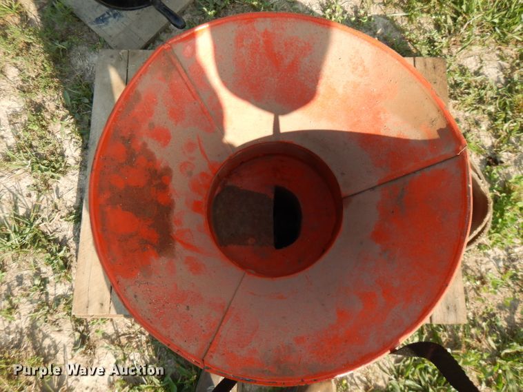 image for item HG9007 (2) corn grinders