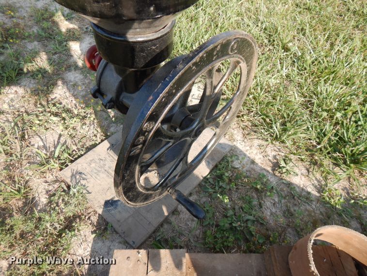 image for item HG9007 (2) corn grinders