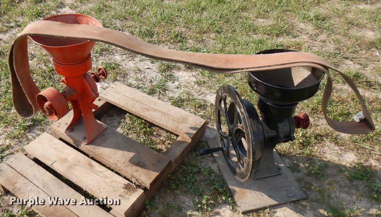 image for item HG9007 (2) corn grinders