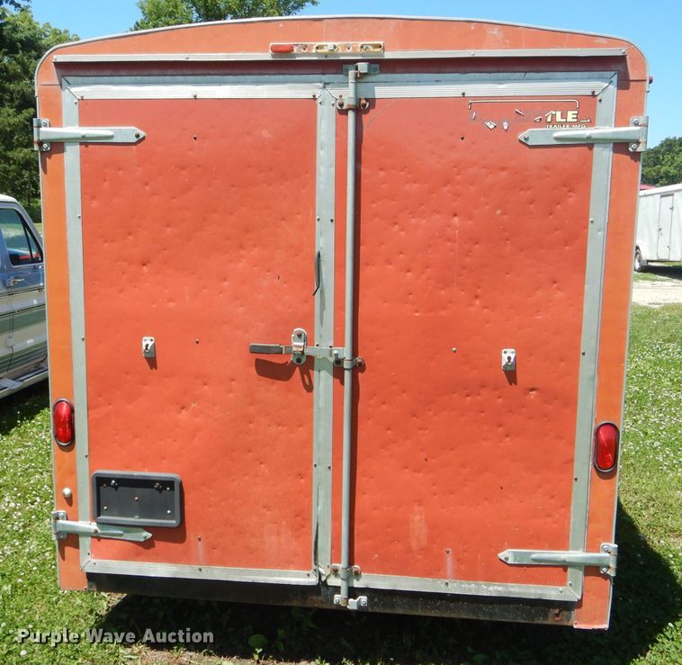 image for item HM9524 2002 Doolittle enclosed cargo trailer