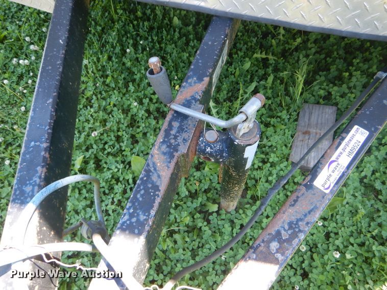 image for item HM9524 2002 Doolittle enclosed cargo trailer