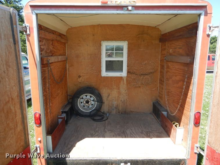 image for item HM9524 2002 Doolittle enclosed cargo trailer