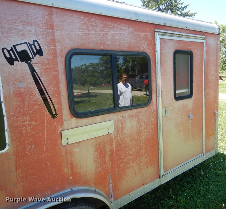 image for item HM9524 2002 Doolittle enclosed cargo trailer