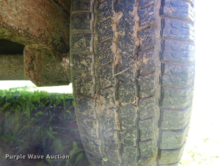 image for item HM9524 2002 Doolittle enclosed cargo trailer