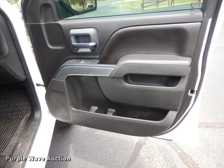 image for item HS9607 2014 Chevrolet Silverado 1500  Crew Cab pickup truck