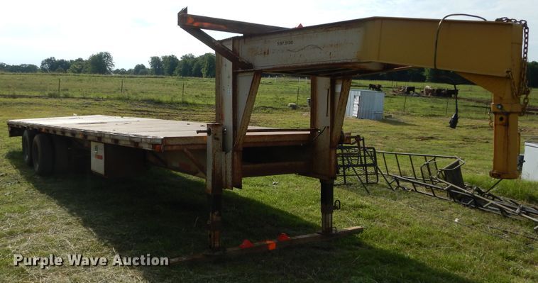 image for item HS9610 Starlight equipment trailer