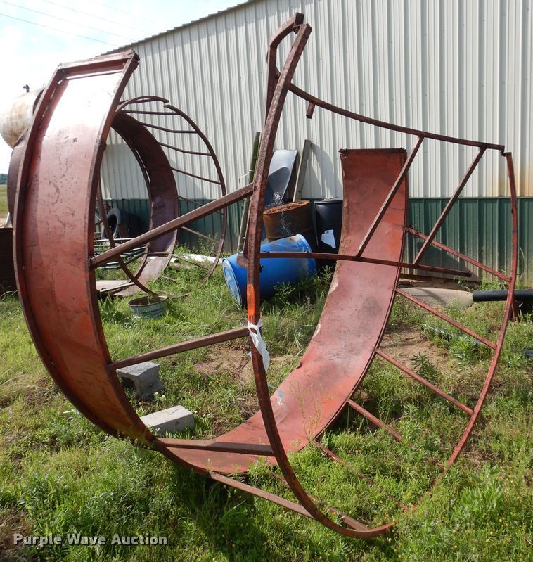 image for item HS9612 Livestock feeders