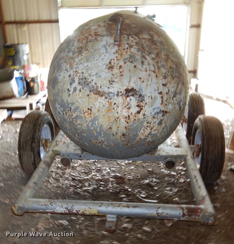 image for item HS9613 Propane tank trailer