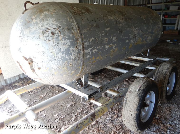 image for item HS9613 Propane tank trailer