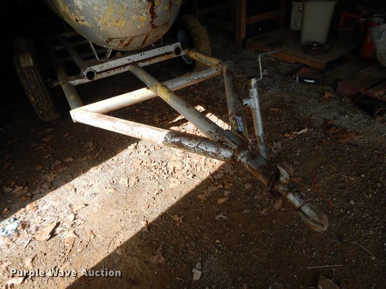 image for item HS9613 Propane tank trailer