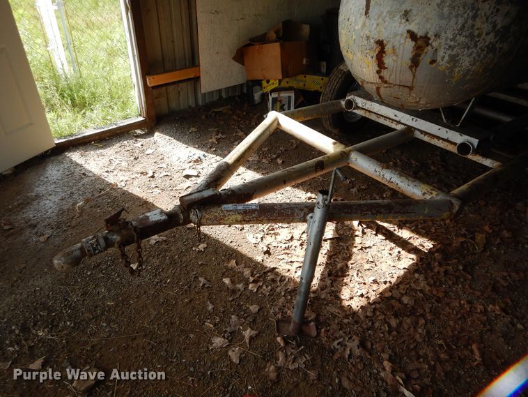 image for item HS9613 Propane tank trailer
