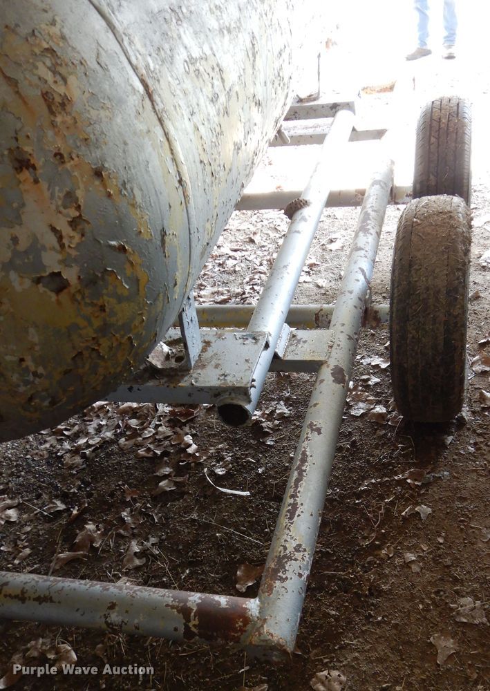 image for item HS9613 Propane tank trailer