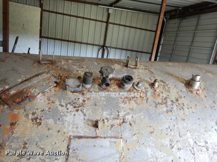 image for item HS9613 Propane tank trailer