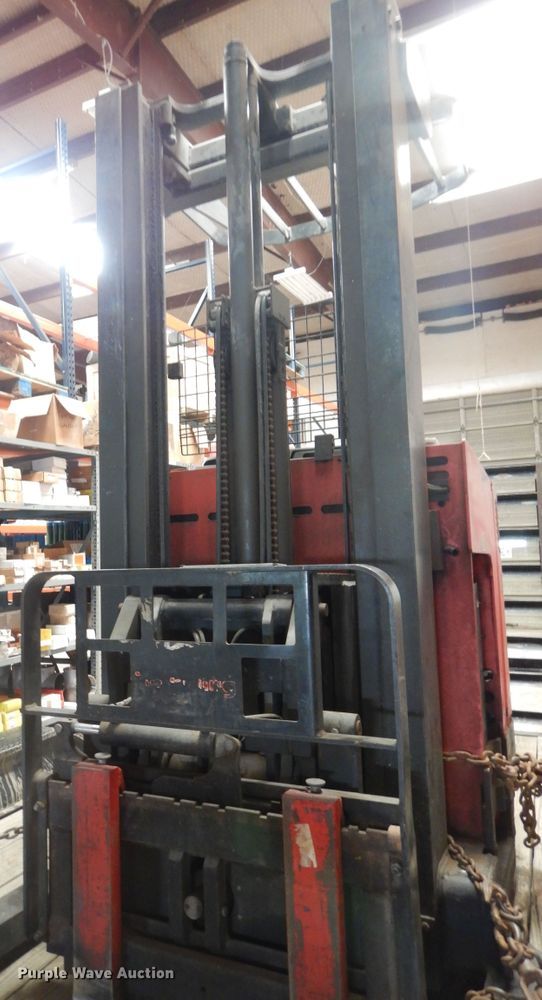 image for item HS9624 Raymond EASI  forklift